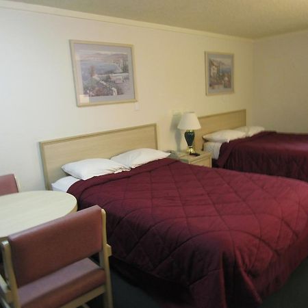 Austin Town Inn Austintown Zewnętrze zdjęcie