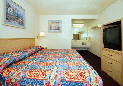 Austin Town Inn Austintown Pokój zdjęcie